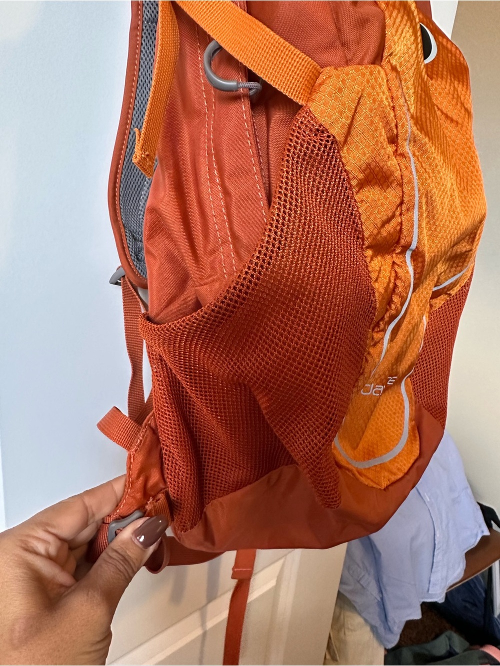 Osprey Orange Daylite Backpack NWOT - Picture 4 of 10